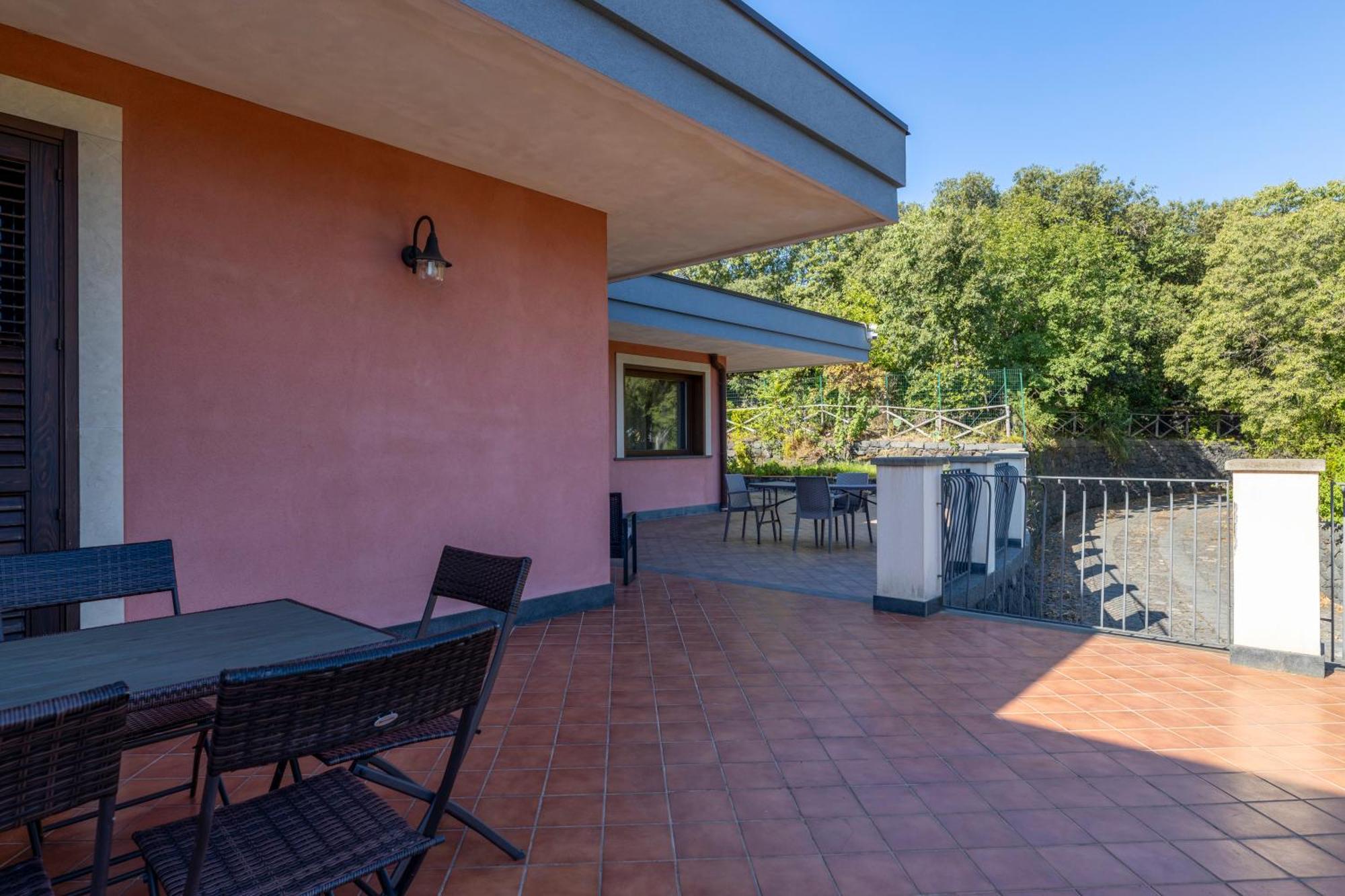 Villa Vulcano, Tra L'Etna E Il Mare ザッフェラーナ・エトネーア エクステリア 写真